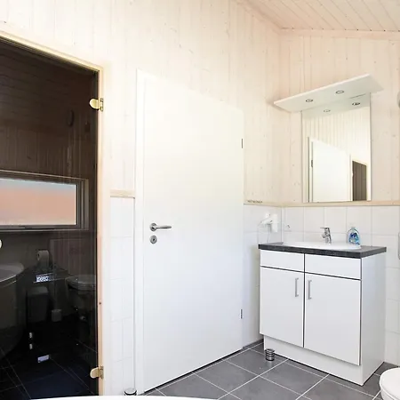 Inviting With Sauna بيت للعطل